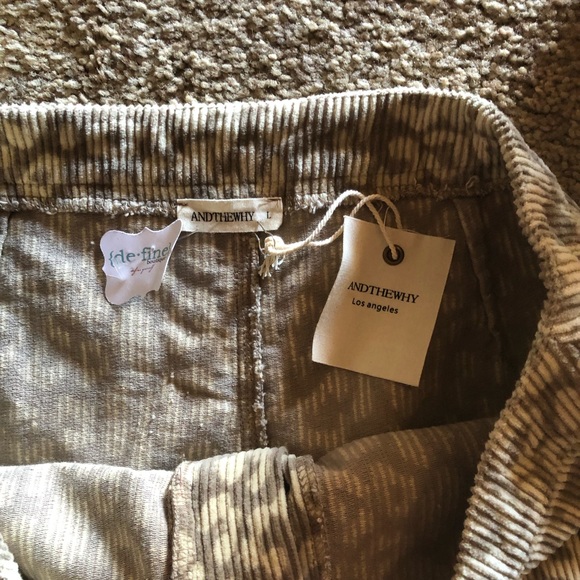 Leopard print corduroy bell bottoms - Picture 2 of 5